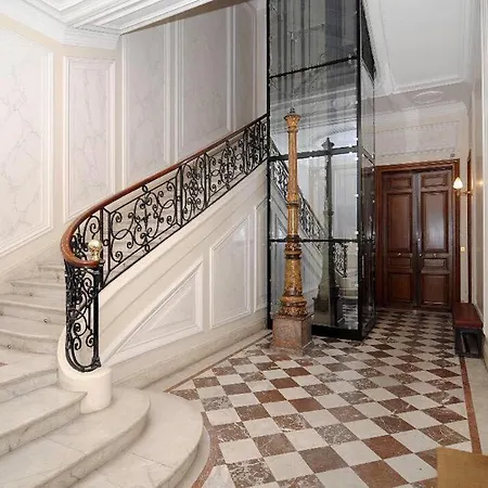 High L' Elysee Faubourg St Honore * Paris