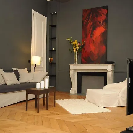 High L' Elysee Faubourg St Honore Apartment Paris