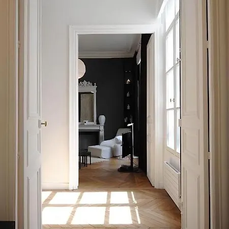 High L' Elysee Faubourg St Honore Apartment Paris