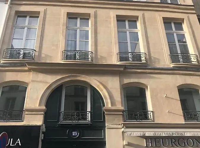 Апартаменты High L' Elysee Faubourg St Honore Париж